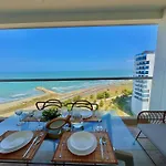 CB1223 | Suite con 2 camas, vista al mar y piscina