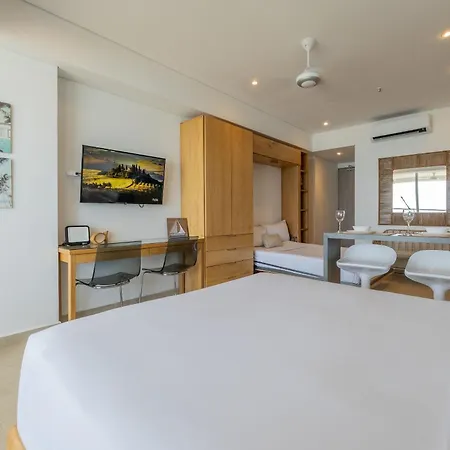 Suite vista al mar con hamaca y 2 camas queen p 12 * Cartagena
